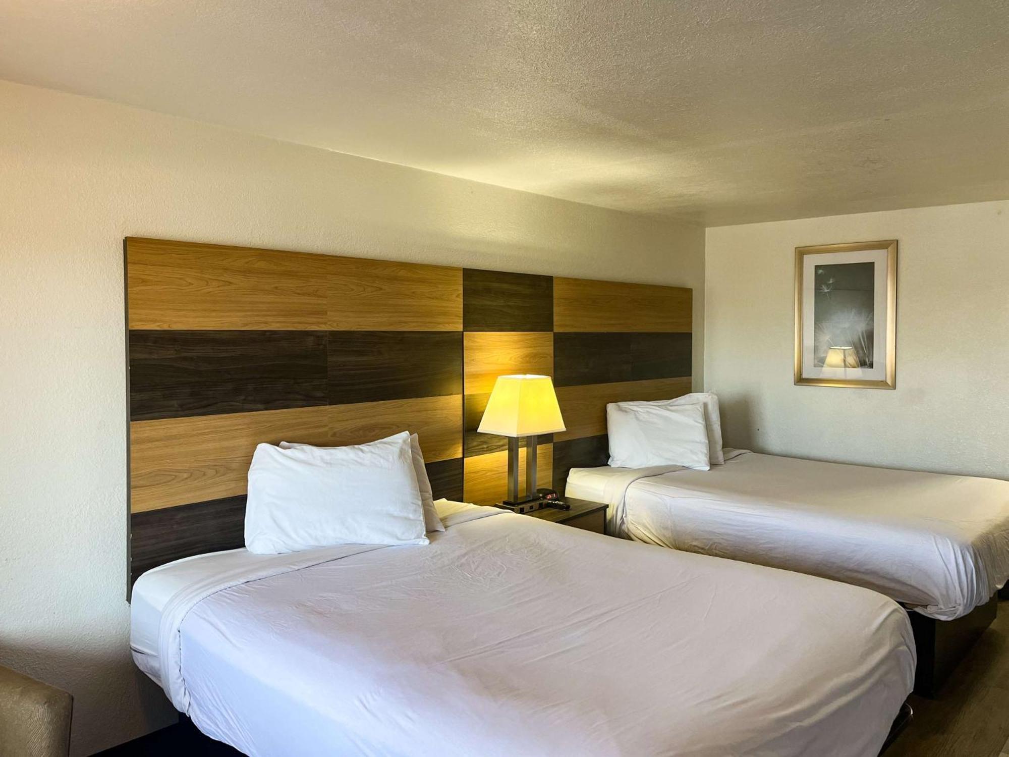 Hotel 6 Cross Lanes, Wv Goff Mountain Rd 2*